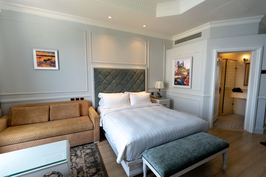 Guest bedroom